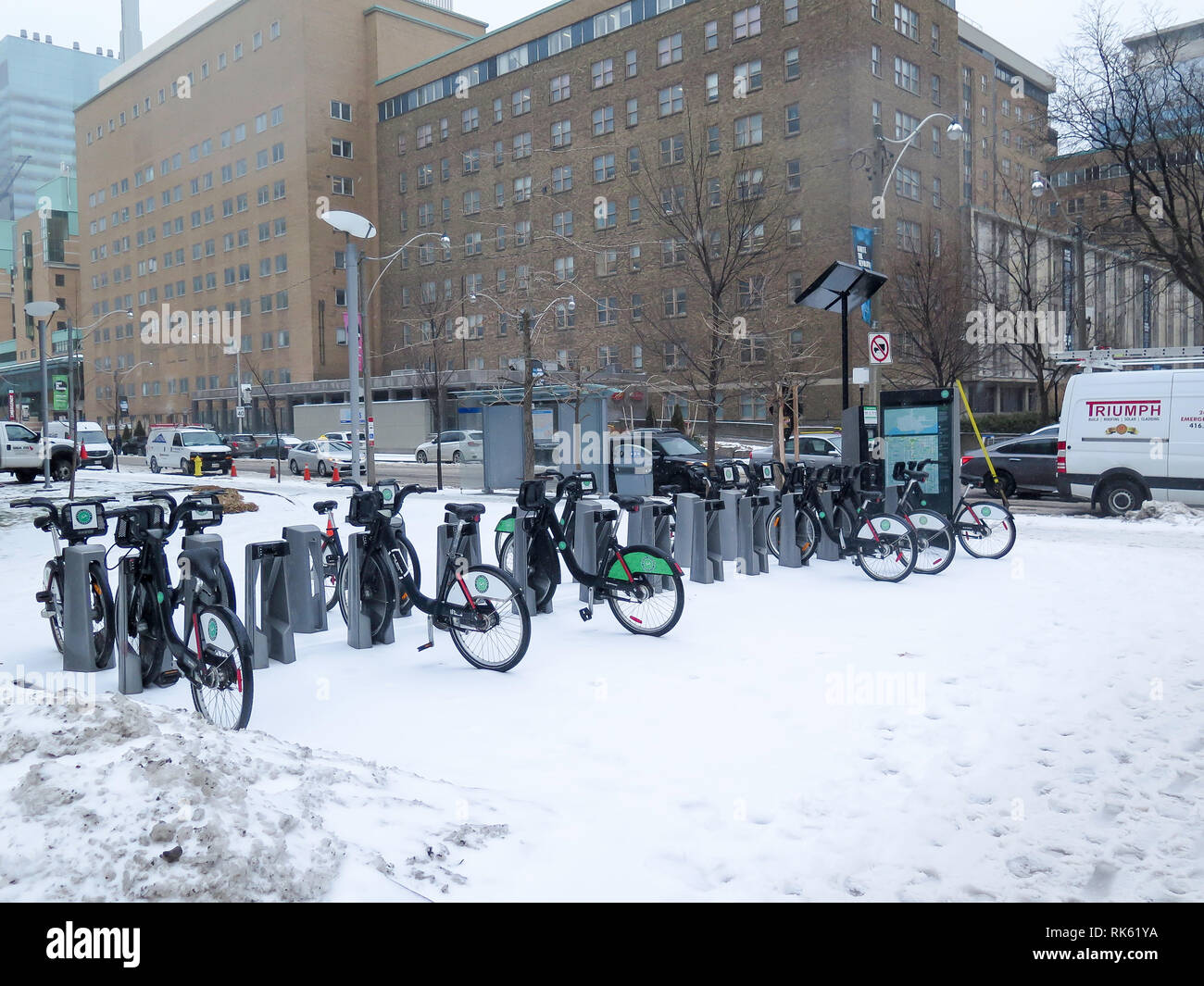 Freezing Weather In Winter In Downtown Toronto Ontario Canada North America Stock Photo Alamy