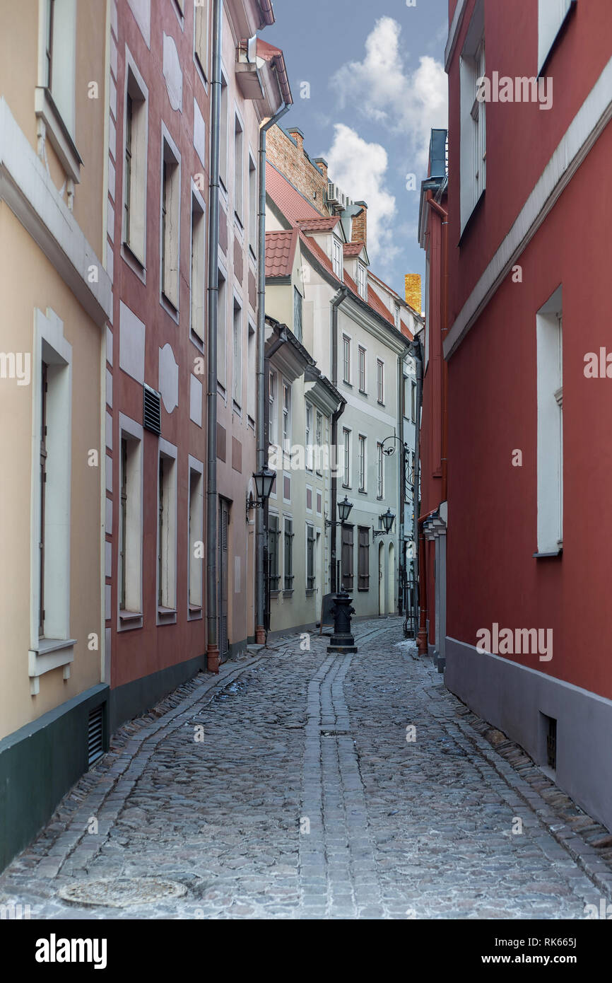 Medieval street in old hi-res stock photography and images - Alamy