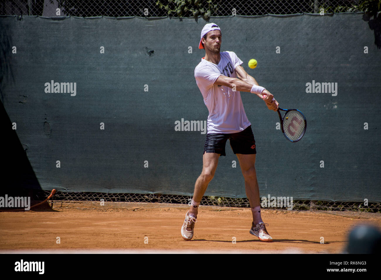 Buenos Aires, Federal Capital, Argentina. 9th Feb, 2019. Training of the Portuguese tennis player Joao Sousa Credit: Roberto Almeida Aveledo/ZUMA Wire/Alamy Live News Stock Photo