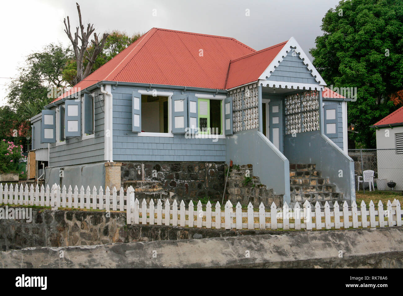 OLd wooden houses in the island Sint Eustatius (Statia) in the pacifics Stock Photo Alamy