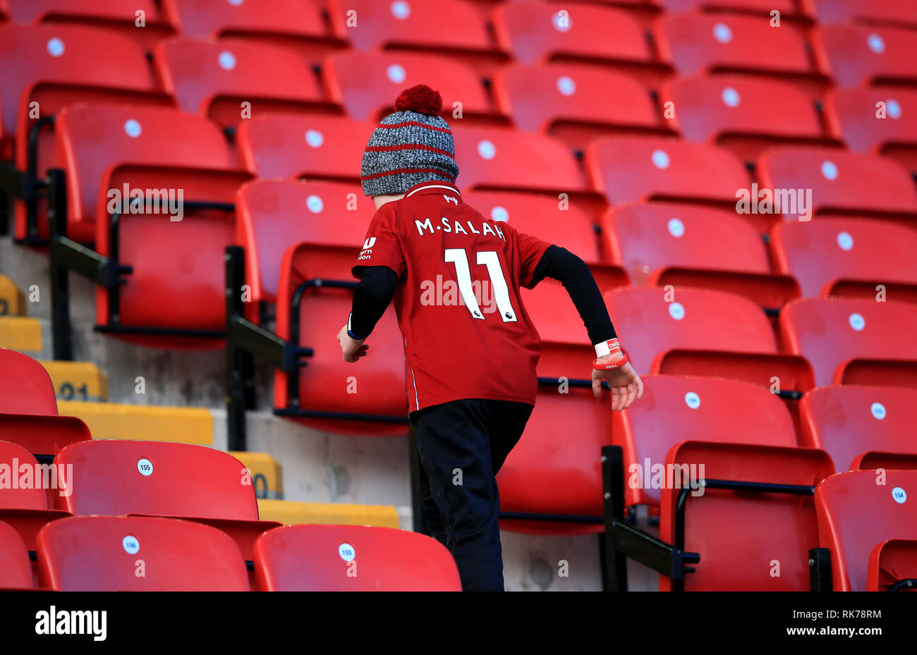 Liverpool fans hotsell wearing full kit