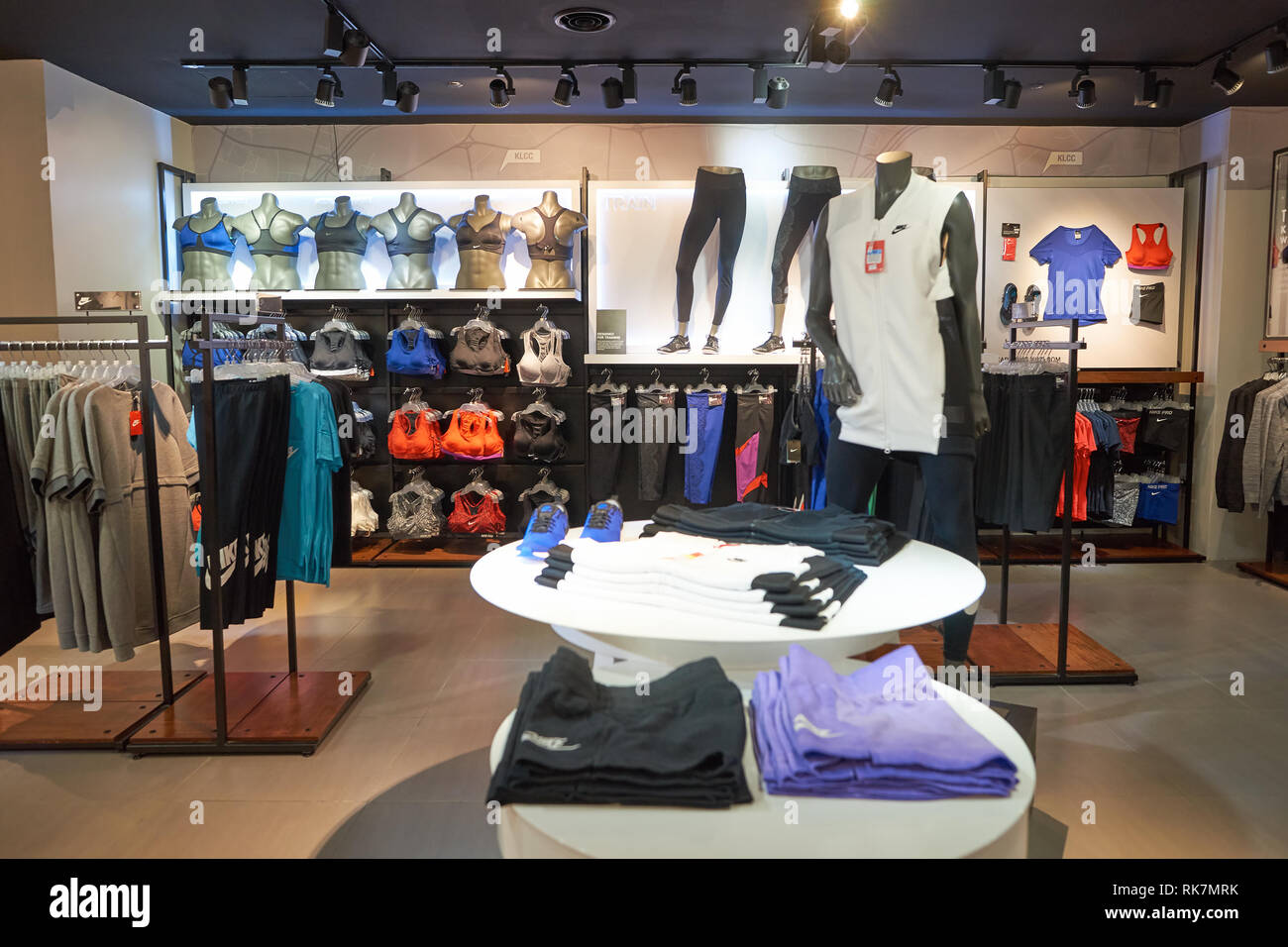KUALA LUMPUR, MALAYSIA - MAY 09, 2016: Nike store in Suria KLCC. Suria KLCC  is a shopping mall is located in the Kuala Lumpur City Centre district. It  Stock Photo - Alamy