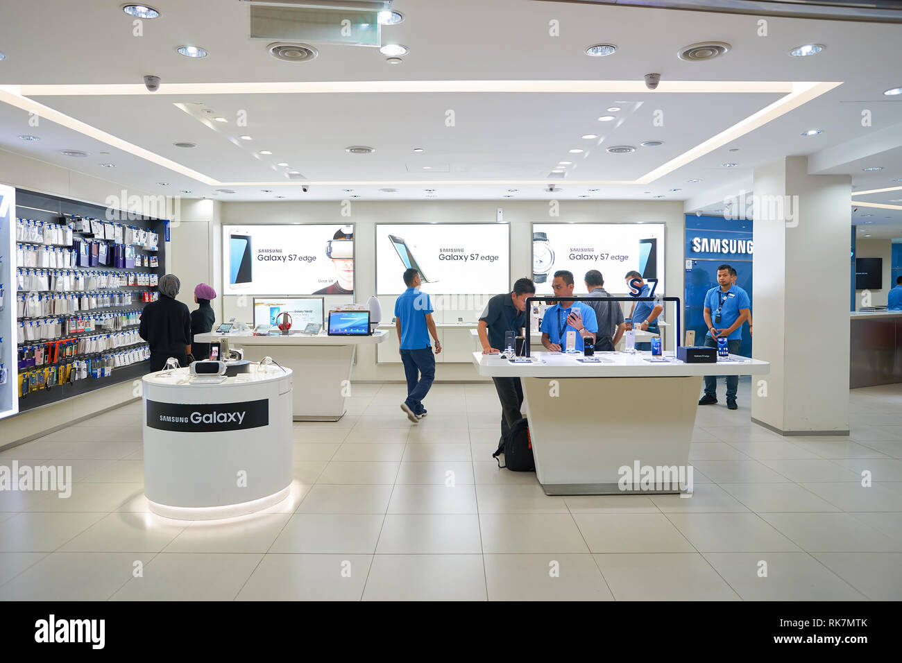 KUALA LUMPUR, MALAYSIA - MAY 09, 2016: interior of the store in Suria ...