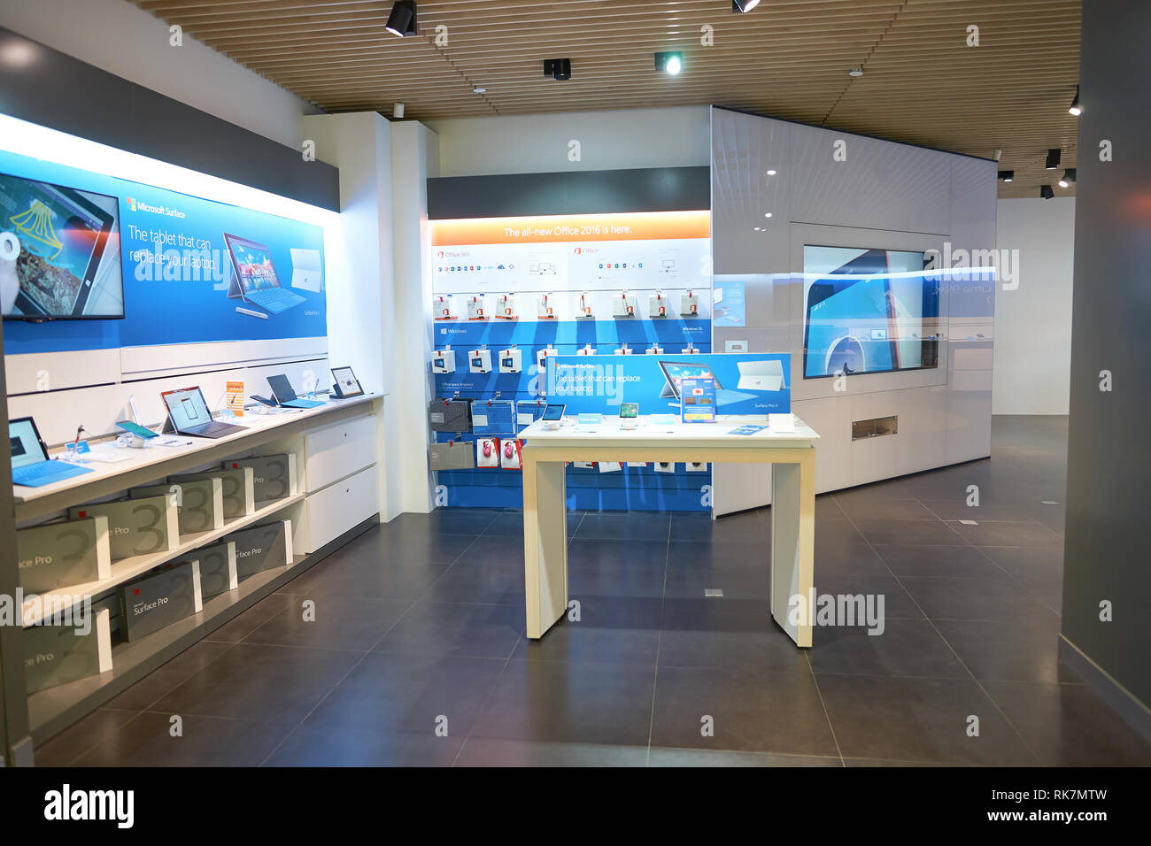 KUALA LUMPUR, MALAYSIA - MAY 09, 2016: interior of the store in Suria ...