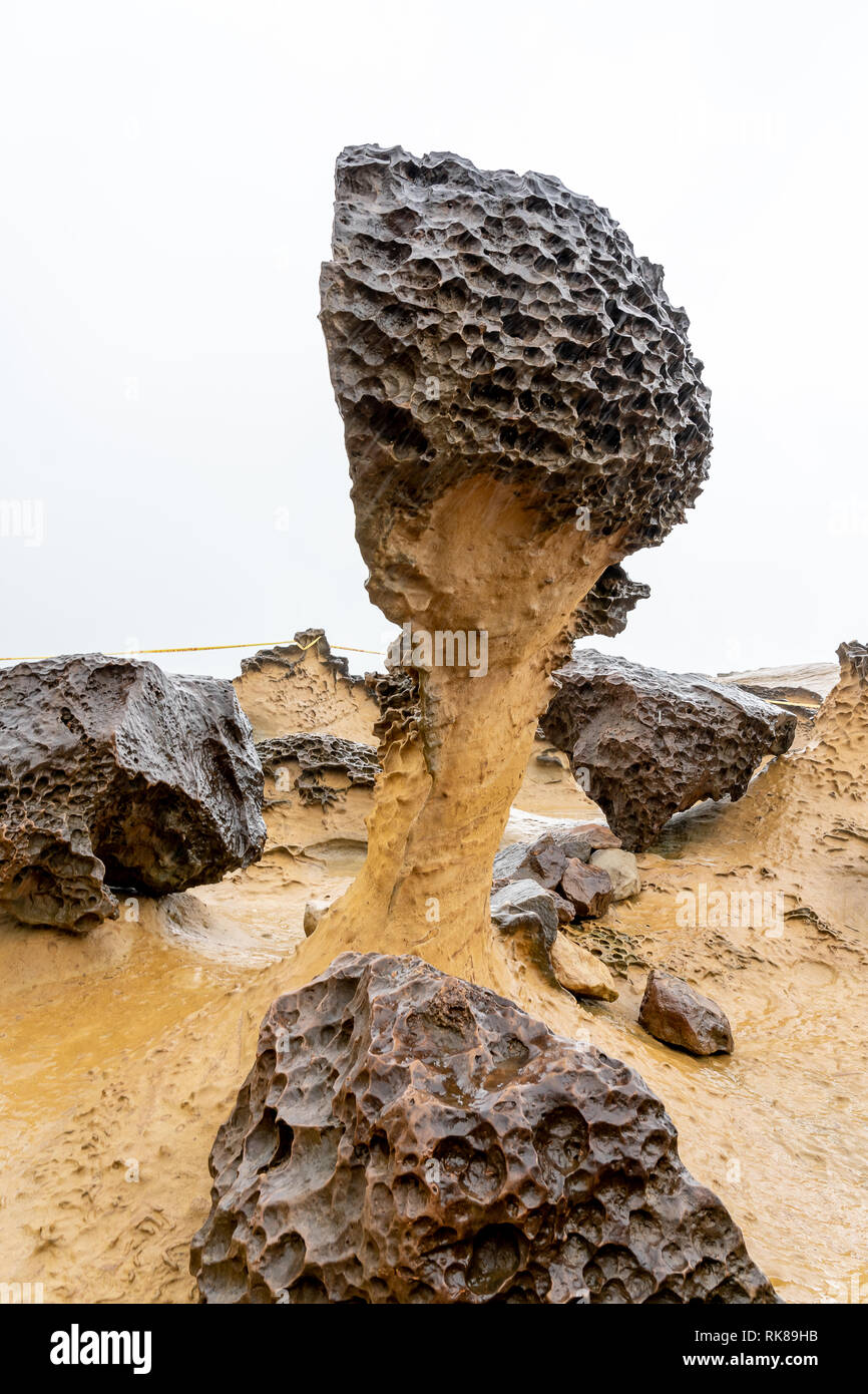 Mushroom Rock at Yehliu Geopark in Taiwan Stock Photo - Alamy