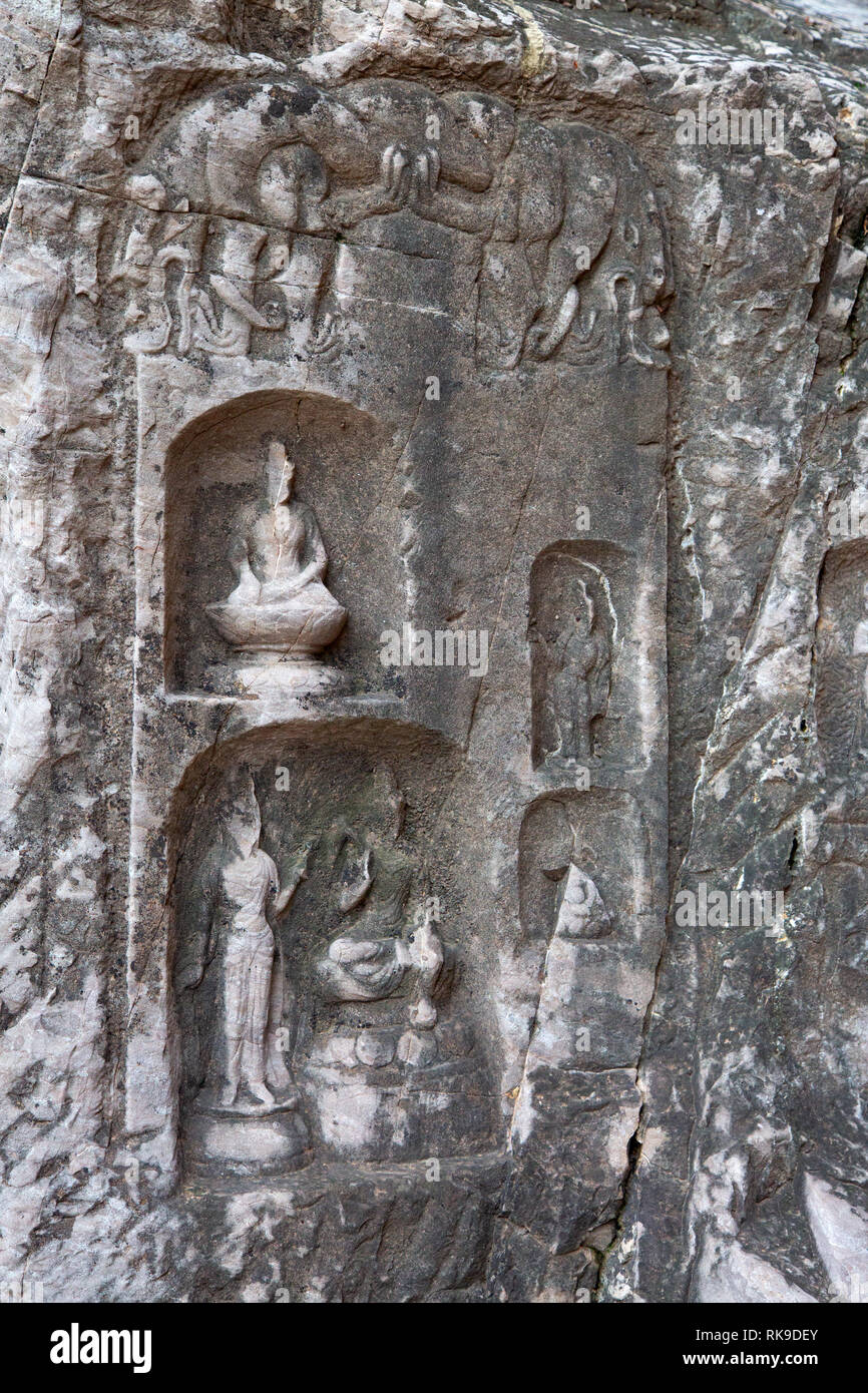 Famous Longmen Grottoes (statues of Buddha and Bodhisattvas carved in