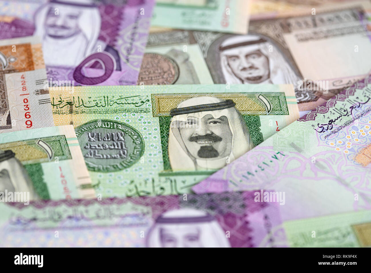 Collection of Saudi Arabia Riyal banknotes Stock Photo - Alamy