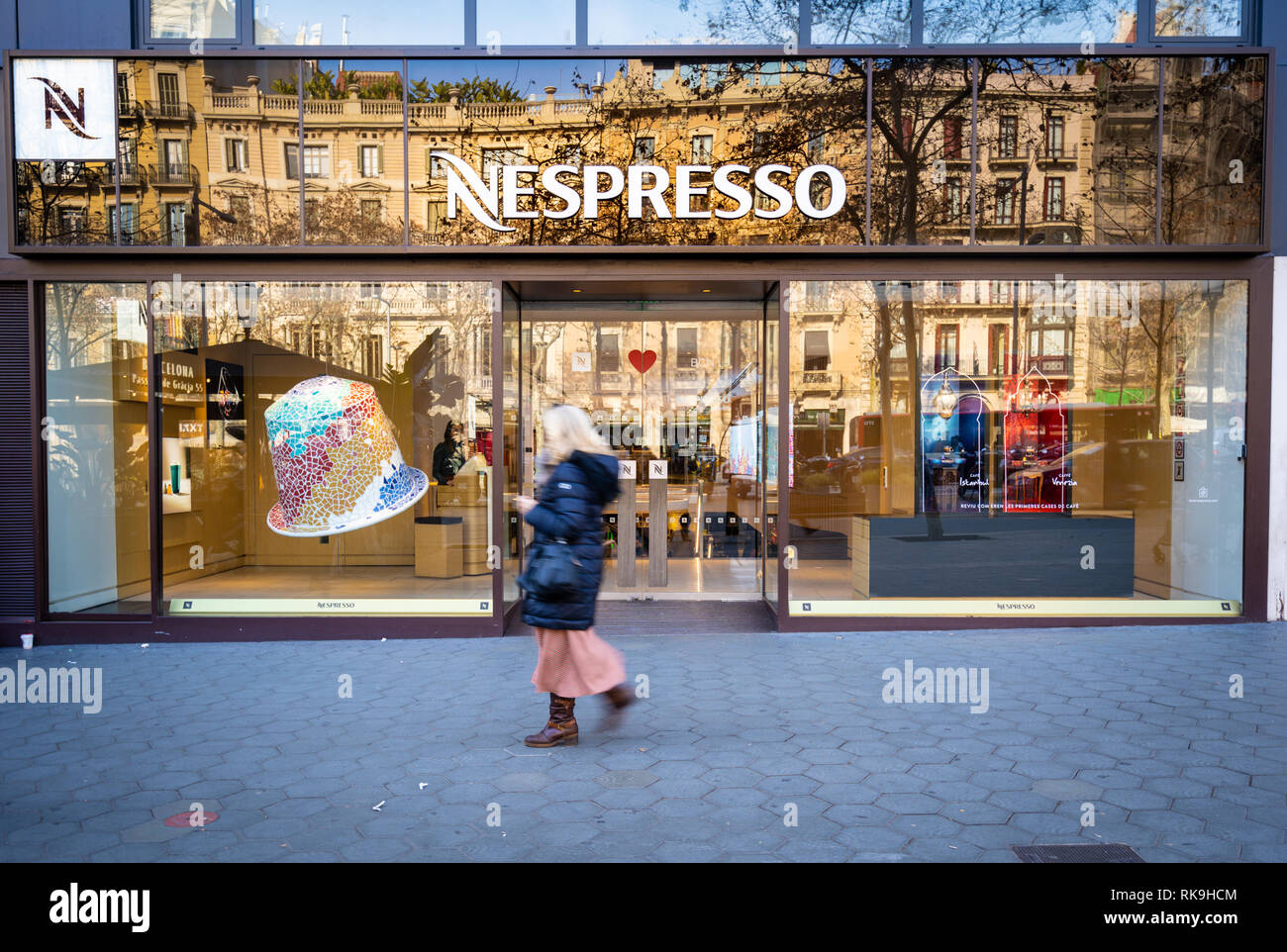 Blot Modig Canberra Barcelona, Spain. February 2019: People walking in front of Nespresso store  Stock Photo - Alamy