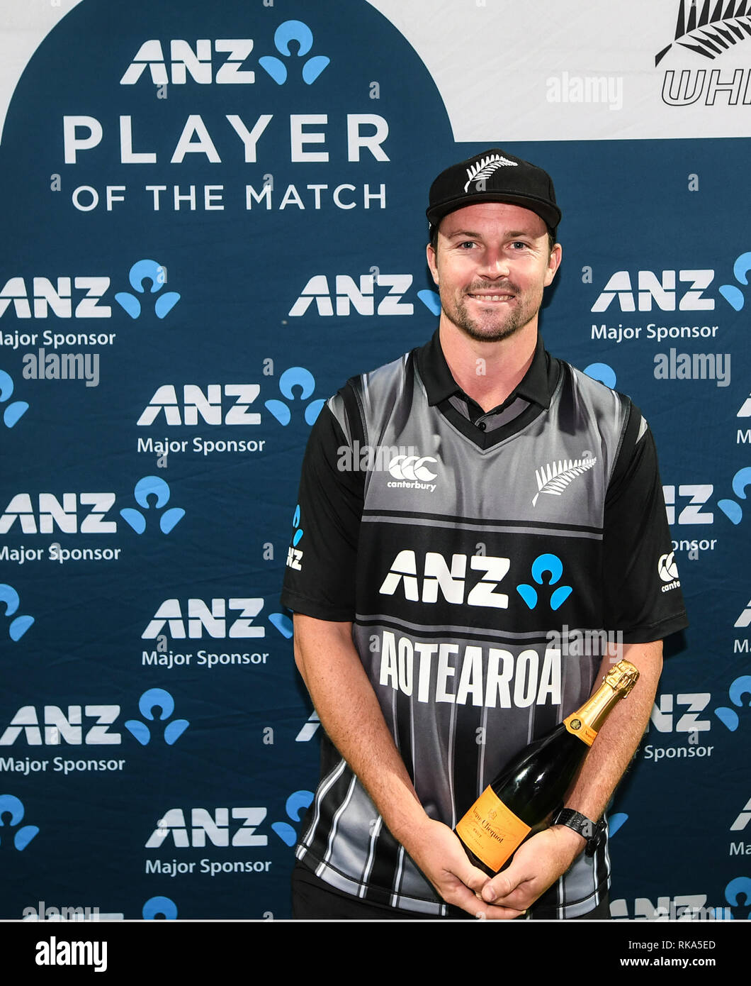 Seddon Park, Hamilton, New Zealand. 10th Feb, 2019. 3rd T20 International, New Zealand versus India; Colin Munro with the ANZ player of the match trophy Credit: Action Plus Sports/Alamy Live News Stock Photo