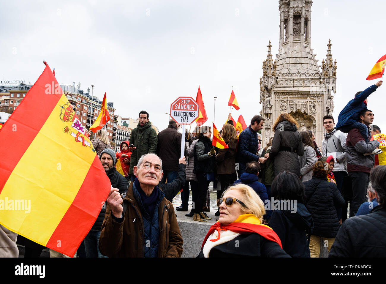 Madrid, Spain. 10th Feb 2019. Thousands of people have demonstrated in Madrid against the politics of the nation president Pedro Sanchez. The demonstration was convened by the main opposition parties. In the picture several people with Spanish flags and placards with the label 'Elections Now'.  Credit: F. J. Carneros/Alamy Live News Stock Photo