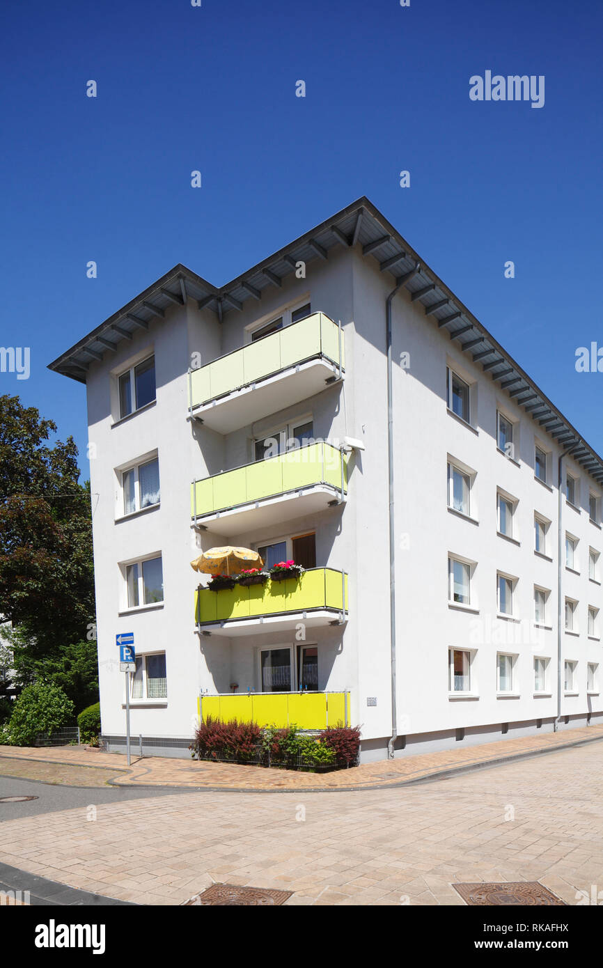 white multifamily houses, windows, Bremerhaven Stock Photo Alamy