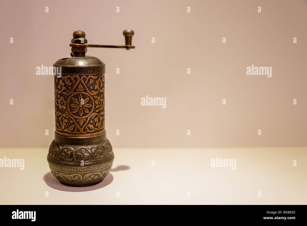 Spices grinder hi-res stock photography and images - Alamy