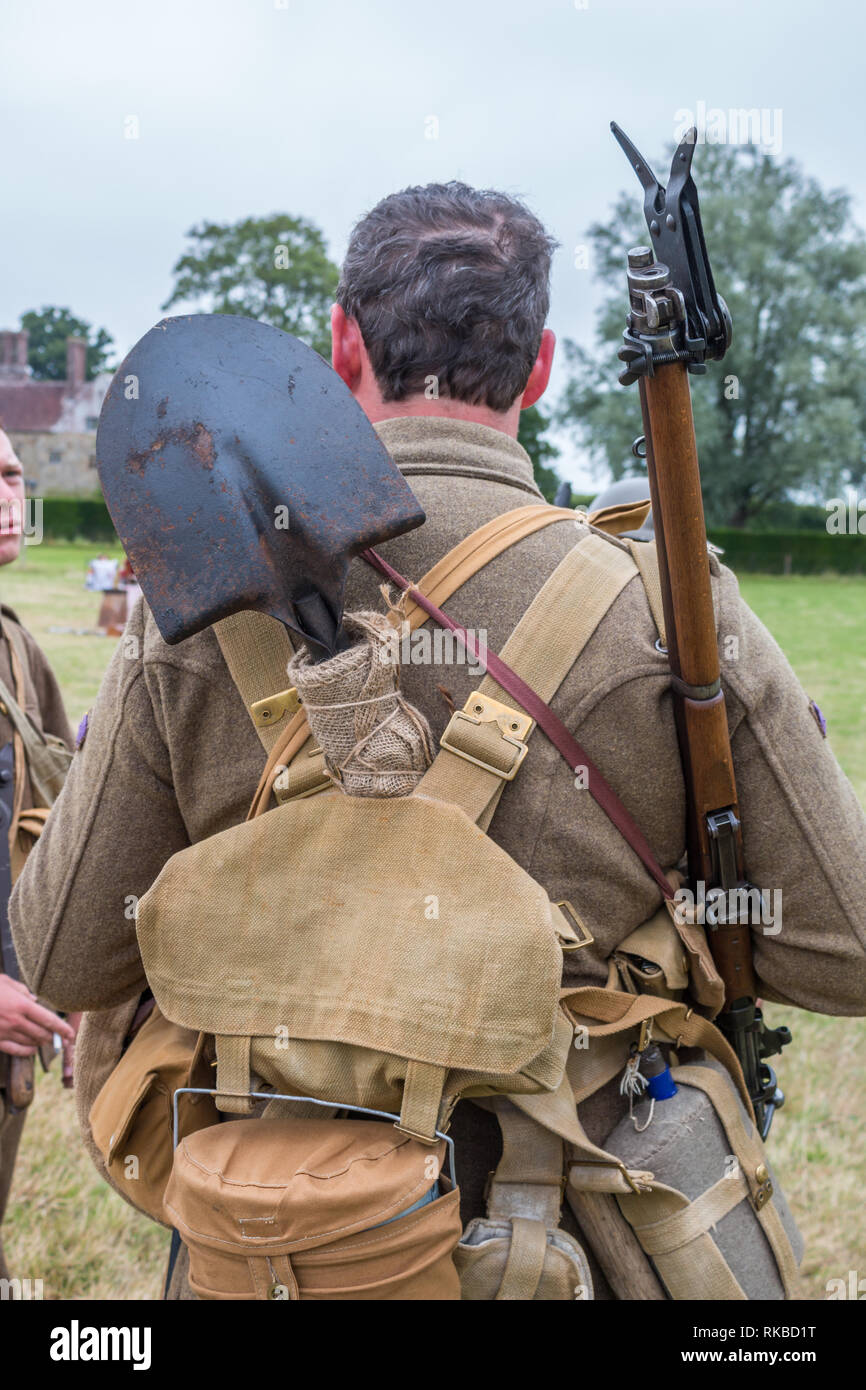 Ww1 british soldier hires stock photography and images Alamy