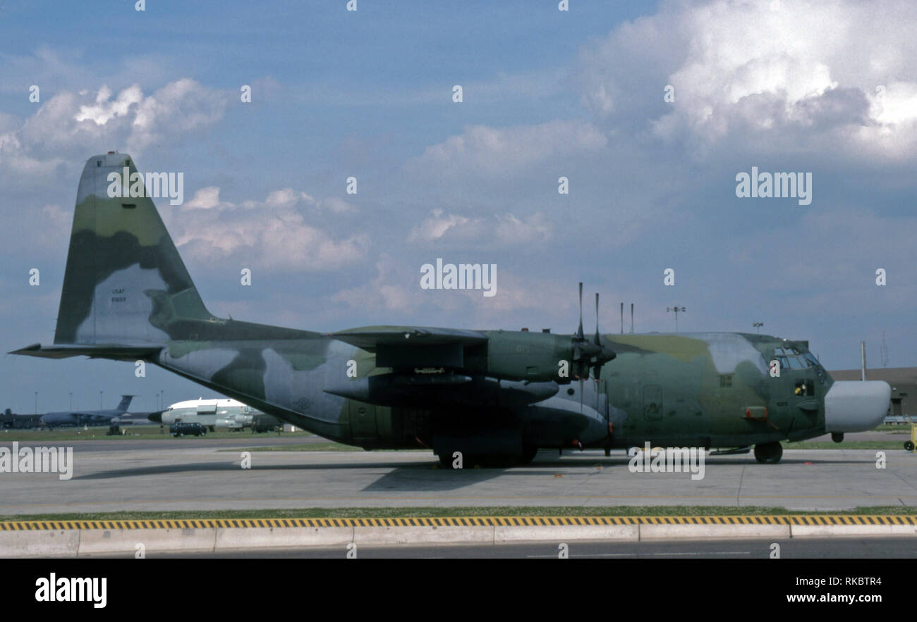 USAF United States Air Force Lockheed MC-130H Merlin's Magic - 86-1699 / 61699 Stock Photo