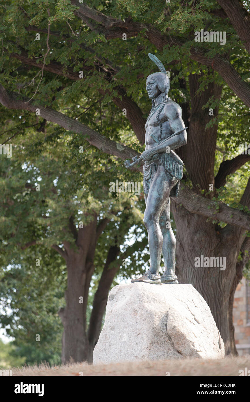 Indian statue in Plymouth Massachusetts USA Stock Photo Alamy
