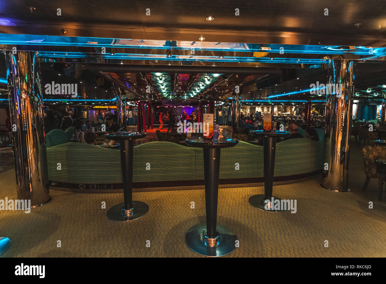 Cruise ship interior inside hi-res stock photography and images - Alamy