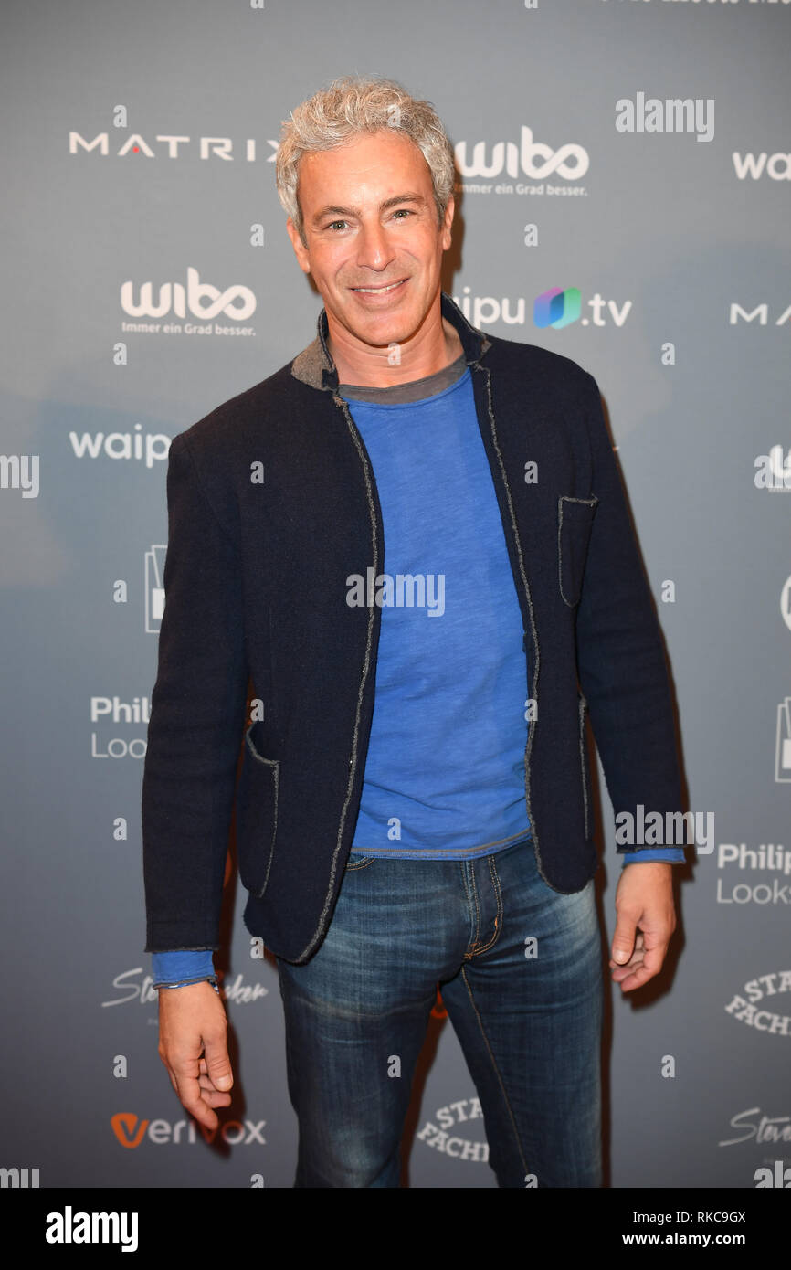 Berlin, Germany. 10th Feb, 2019. 69th Berlinale - Gedeon Burkhard, actor, comes to the events 'Director's Cut' and the party 'Movie meets Media' at the Hotel Adlon. Credit: Britta Pedersen/dpa/Alamy Live News Stock Photo