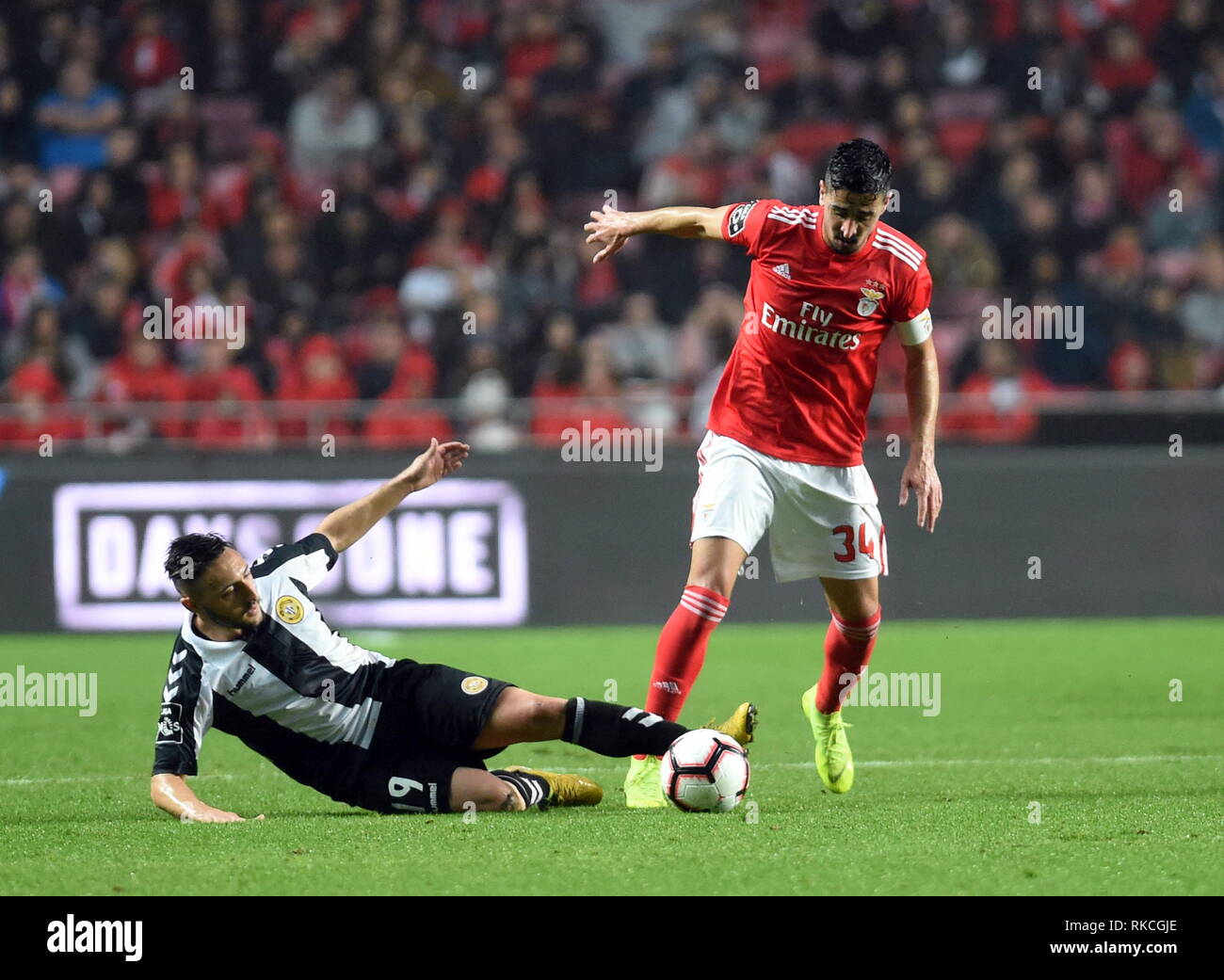 Lisbon Portugal 10th Feb 2019 Andre Almeida R Of Benfica