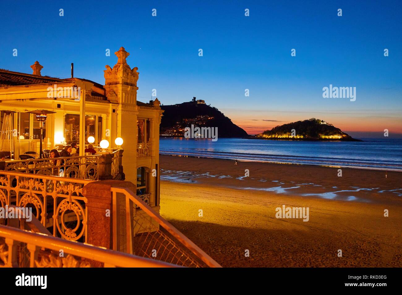 La Perla terrace, La Concha beach and bay, Donostia, San Sebastian,  Gipuzkoa, Basque Country, Spain, Europe Stock Photo - Alamy