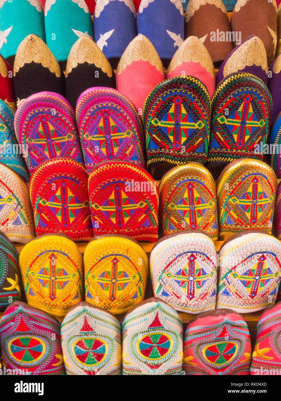Morocco, Fes, the typical ""babouch"" shoes on a stand of the ""Medina""  (old part) of Fes Stock Photo - Alamy