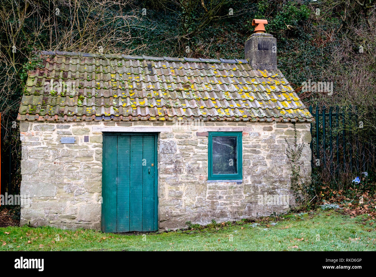A little stone hut. Lydney Harbour, Gloucestershire england UK Stock Photo