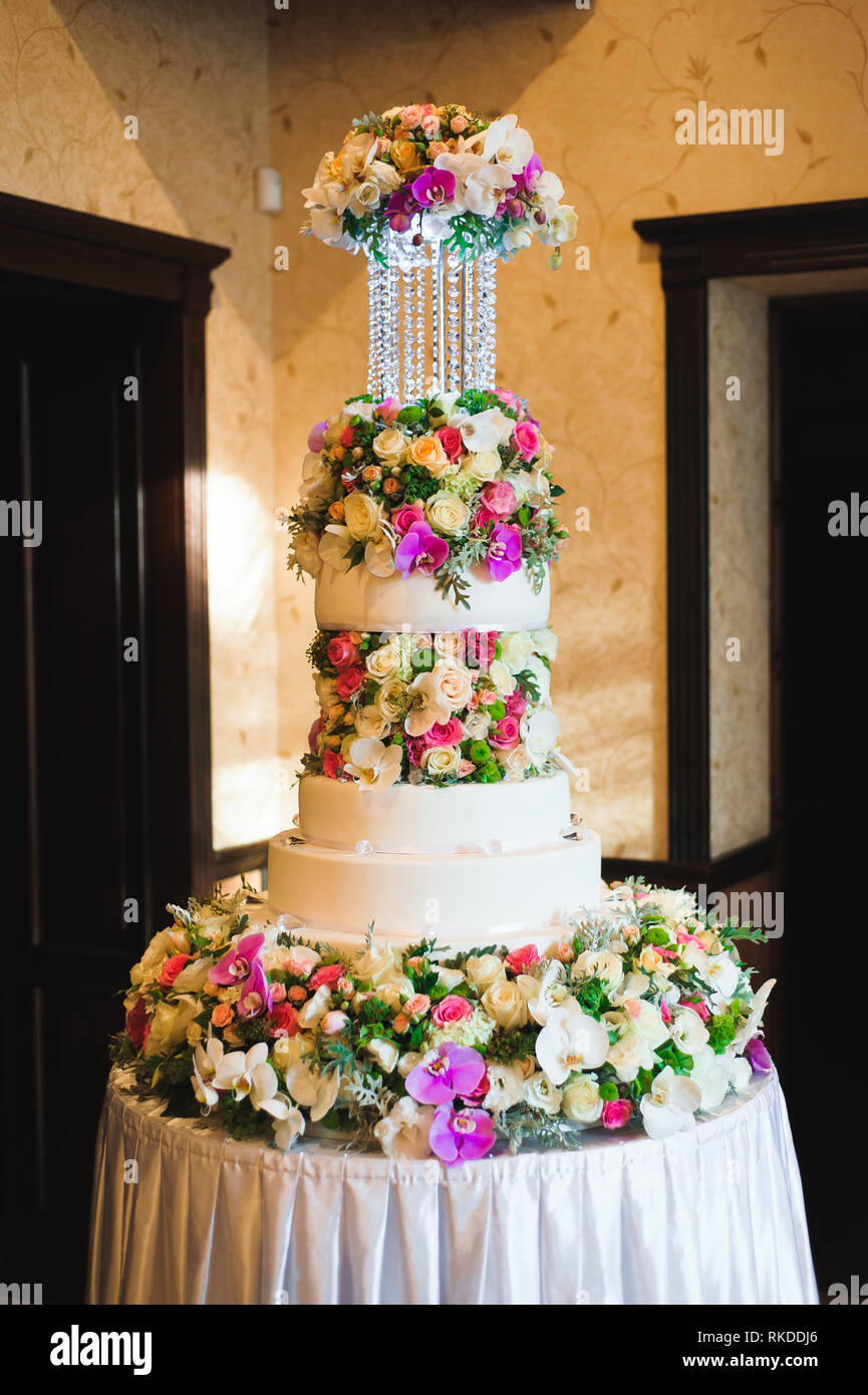 Sri Lanka Wedding Cake