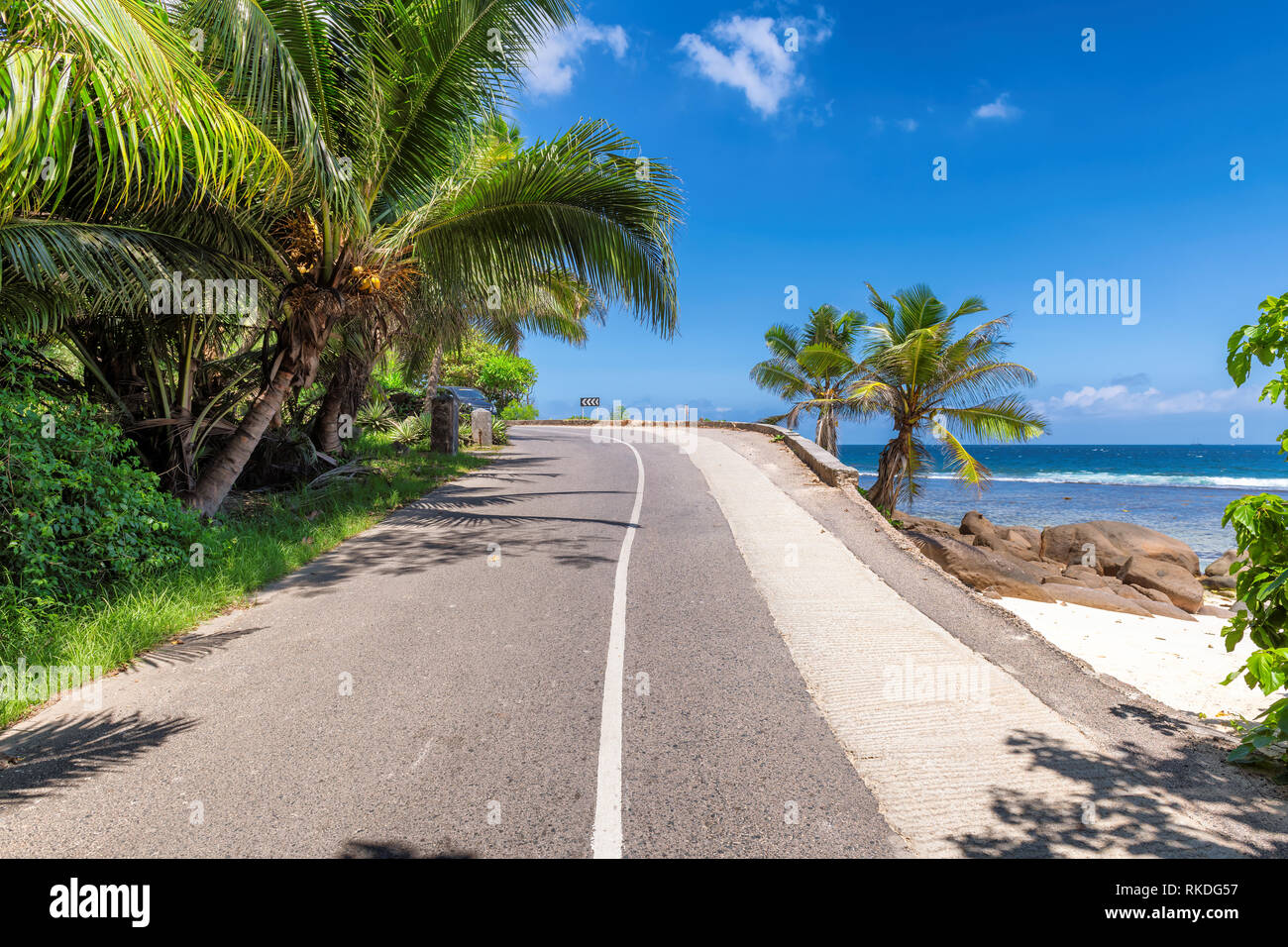 Scenic road in paradise island Stock Photo Alamy(00)