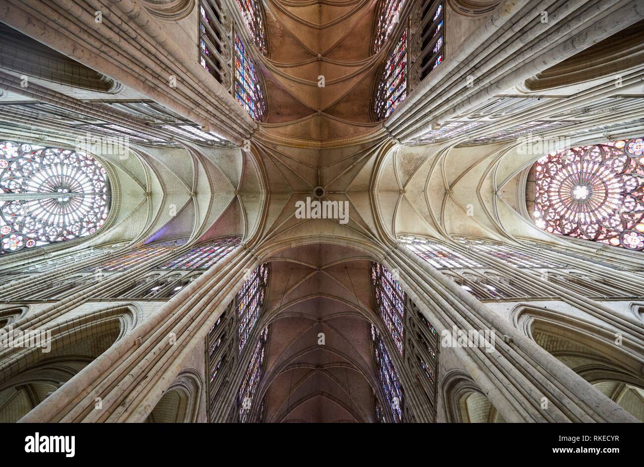 Cathedrale Saint-Pierre Saint-Paul, Troyes, Champagne-Ardenne Region ...