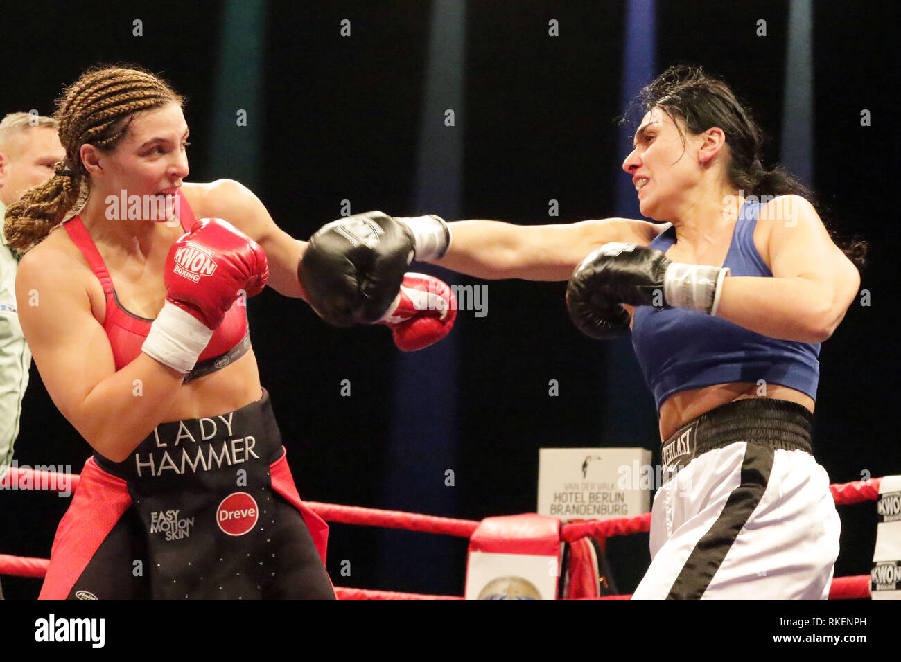 Berlin, Germany. 9th Jan, 2016. from left Christina HAMMER (GER), Elene  SIKMASHVILI (Georgia), . World Boxing Council,