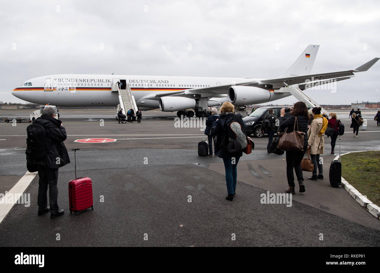 Berlin Germany 11th Feb 2019 Parts Of The Delegation Will Climb On The Military Part Of The 