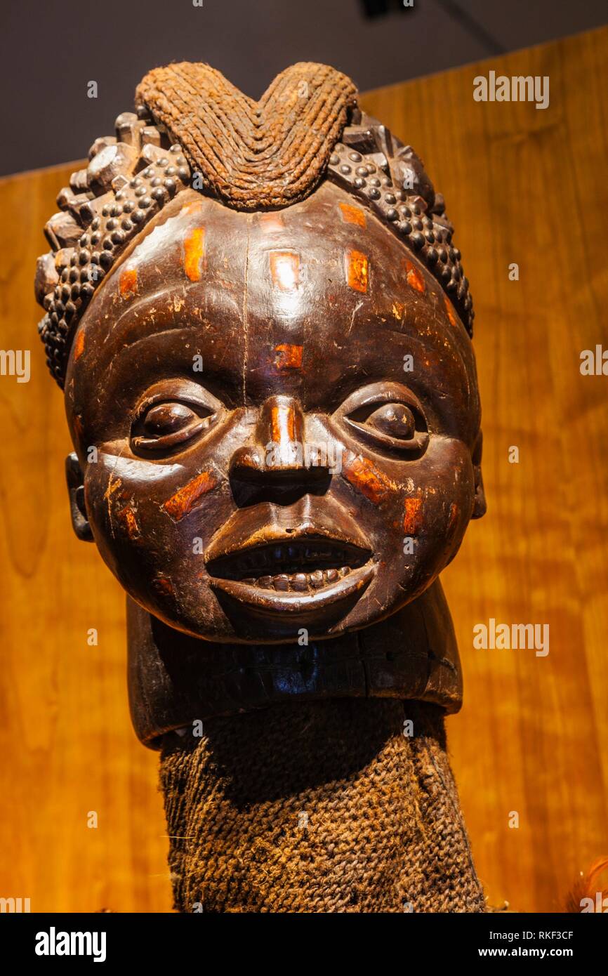 African ritual hi-res stock photography and images - Alamy