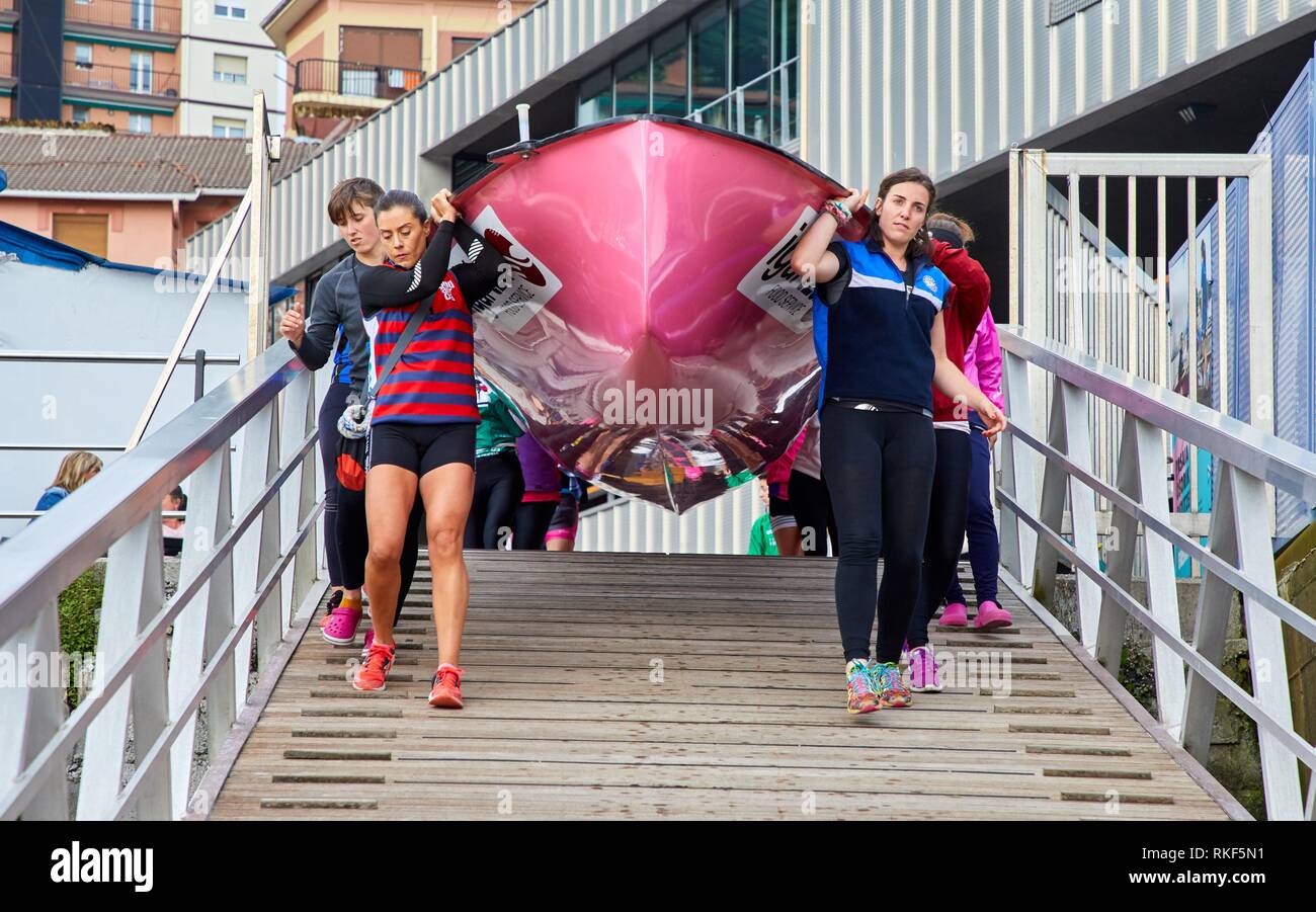 Trainera and crew, Rowing Company Koxtape, Pasajes de San Juan (Pasaia