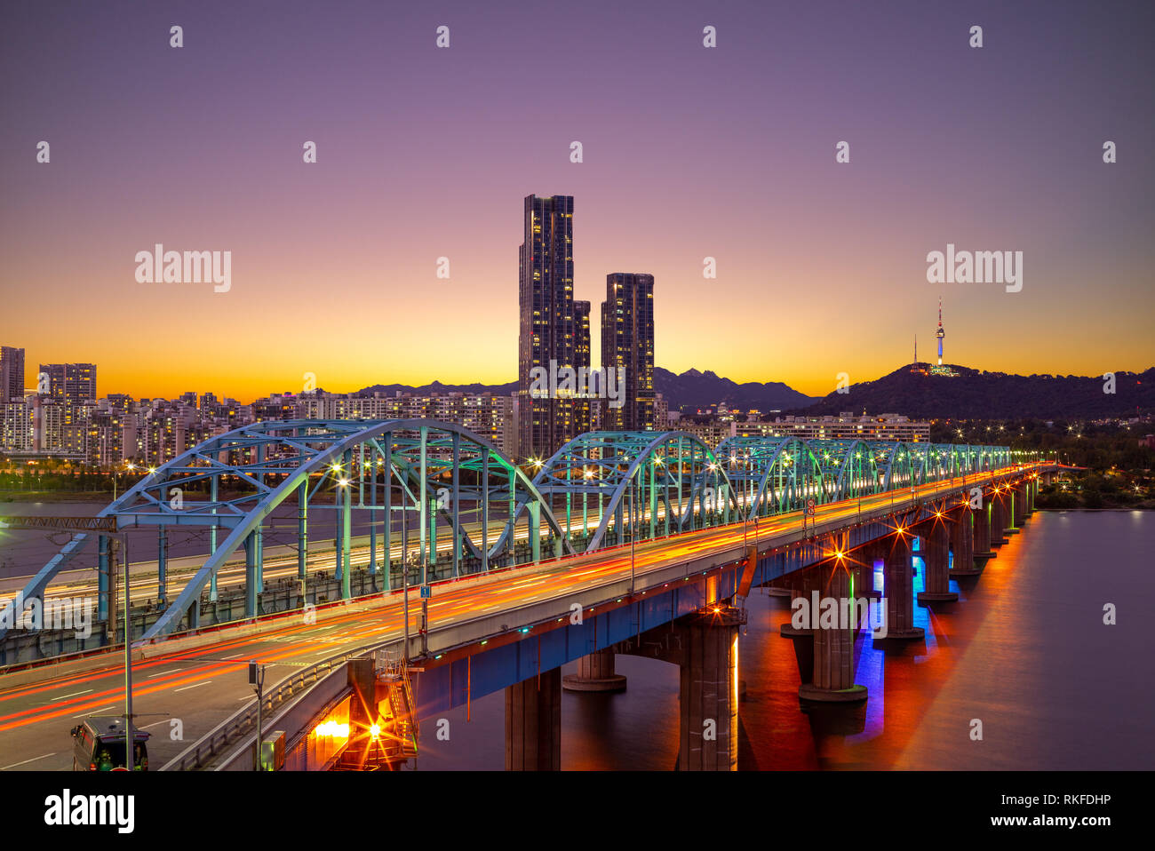 Bridge at night of han river in seoul city hires stock photography and images Alamy