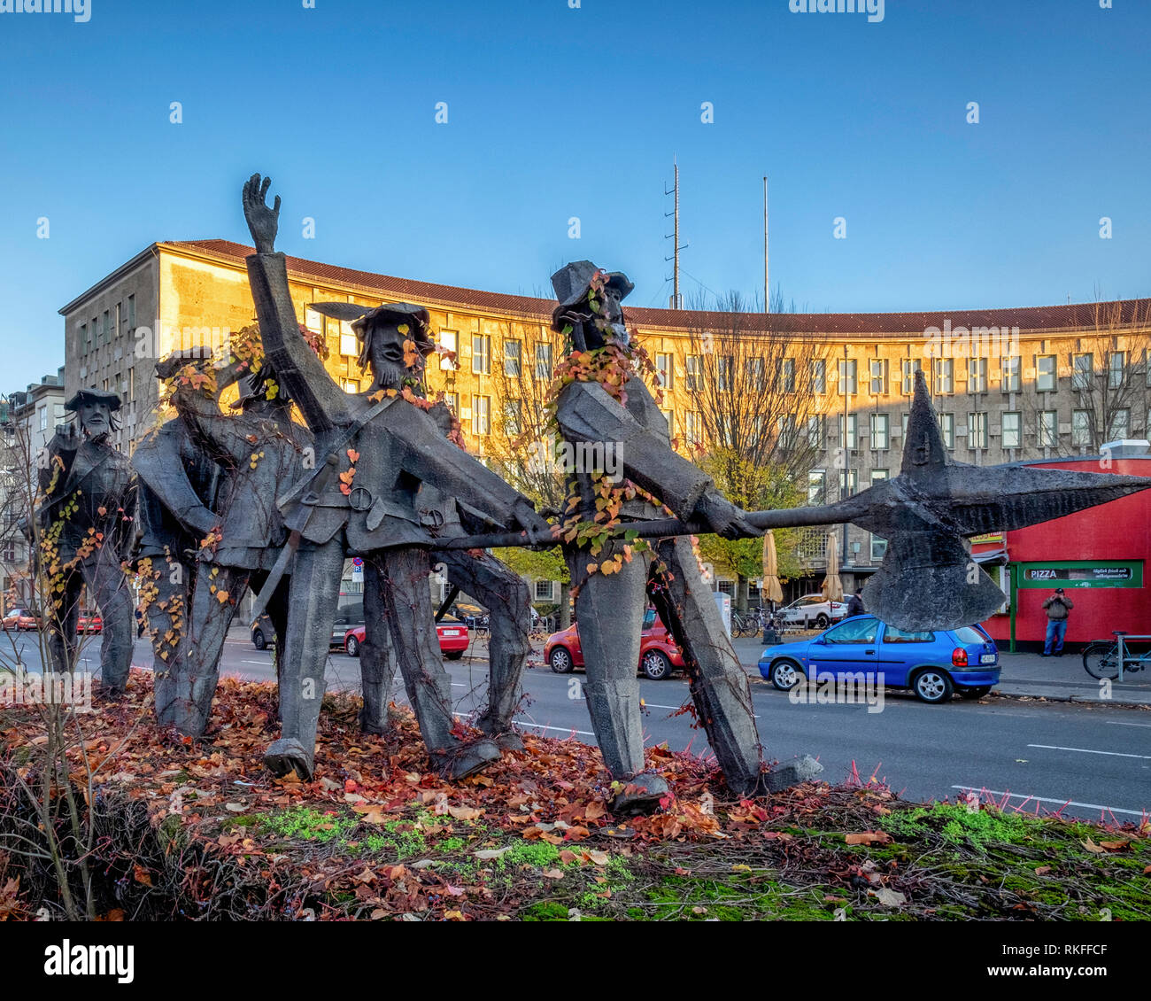 Berlin,Wilmersdorf, Fehrbelliner Platz. Sculpture, The Seven Swabians by sculptor Hans Georg Damm based on a fairy tale by the Brothers Grimm Stock Photo