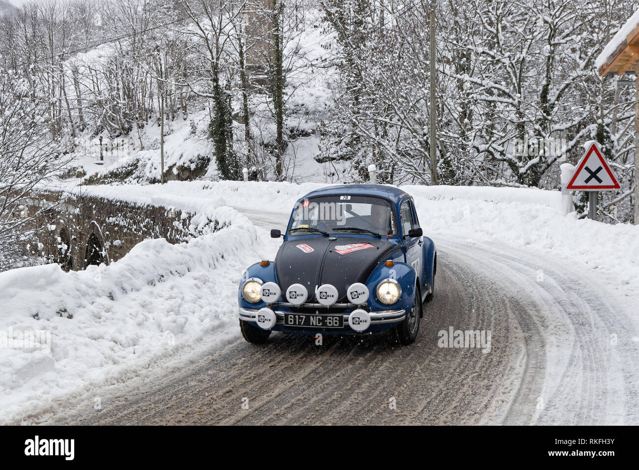 Snow and ice rally hi-res stock photography and images - Alamy