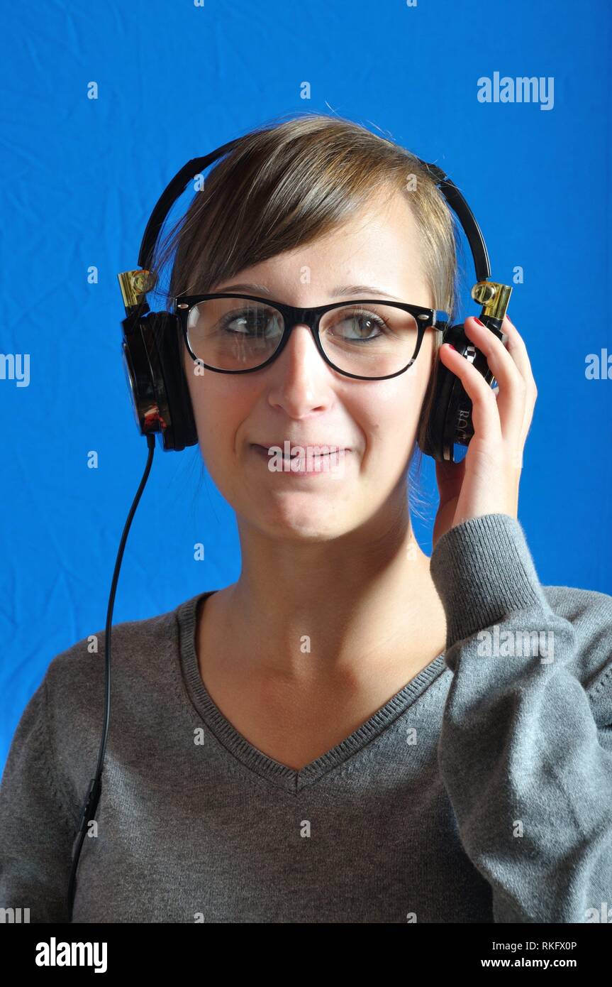 Teen listening hires stock photography and images Alamy