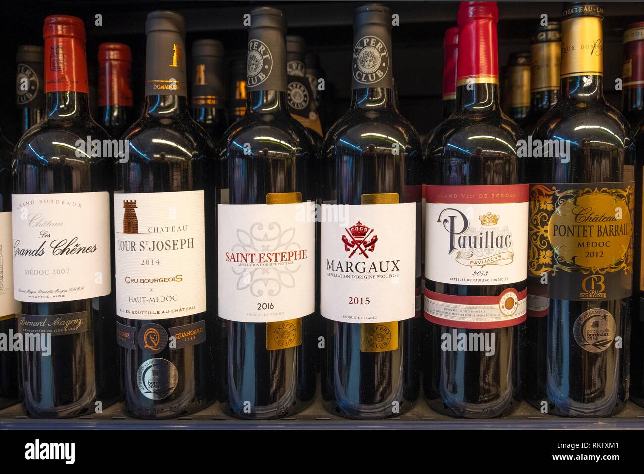 France, Food and beverage, Bordeaux wine bottles of different Medoc areas:Medoc,Haut Medoc,Saint Estephe,Margaux,Pauillac. Stock Photo