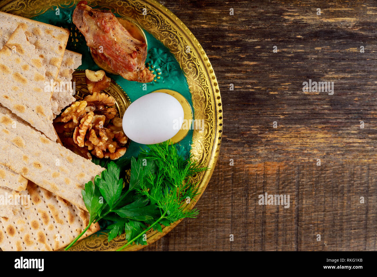 Seder table hires stock photography and images Alamy