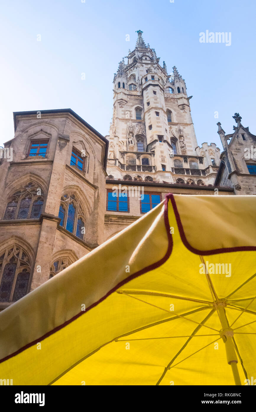 Restaurant glockenspiel hires stock photography and images Alamy