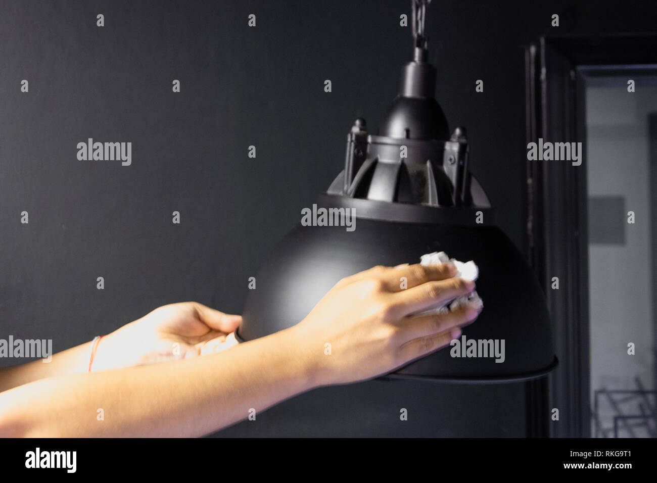 Asian house cleaner cleaning hi-res stock photography and images - Alamy