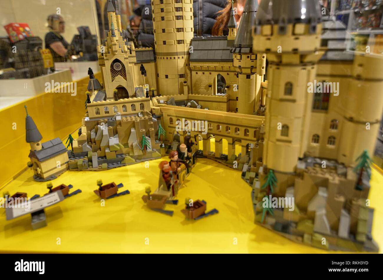 Castelo De Lego Store Harry Potter Hogwarts Imagem Editorial - Imagem de  castelo, caixa: 133920295