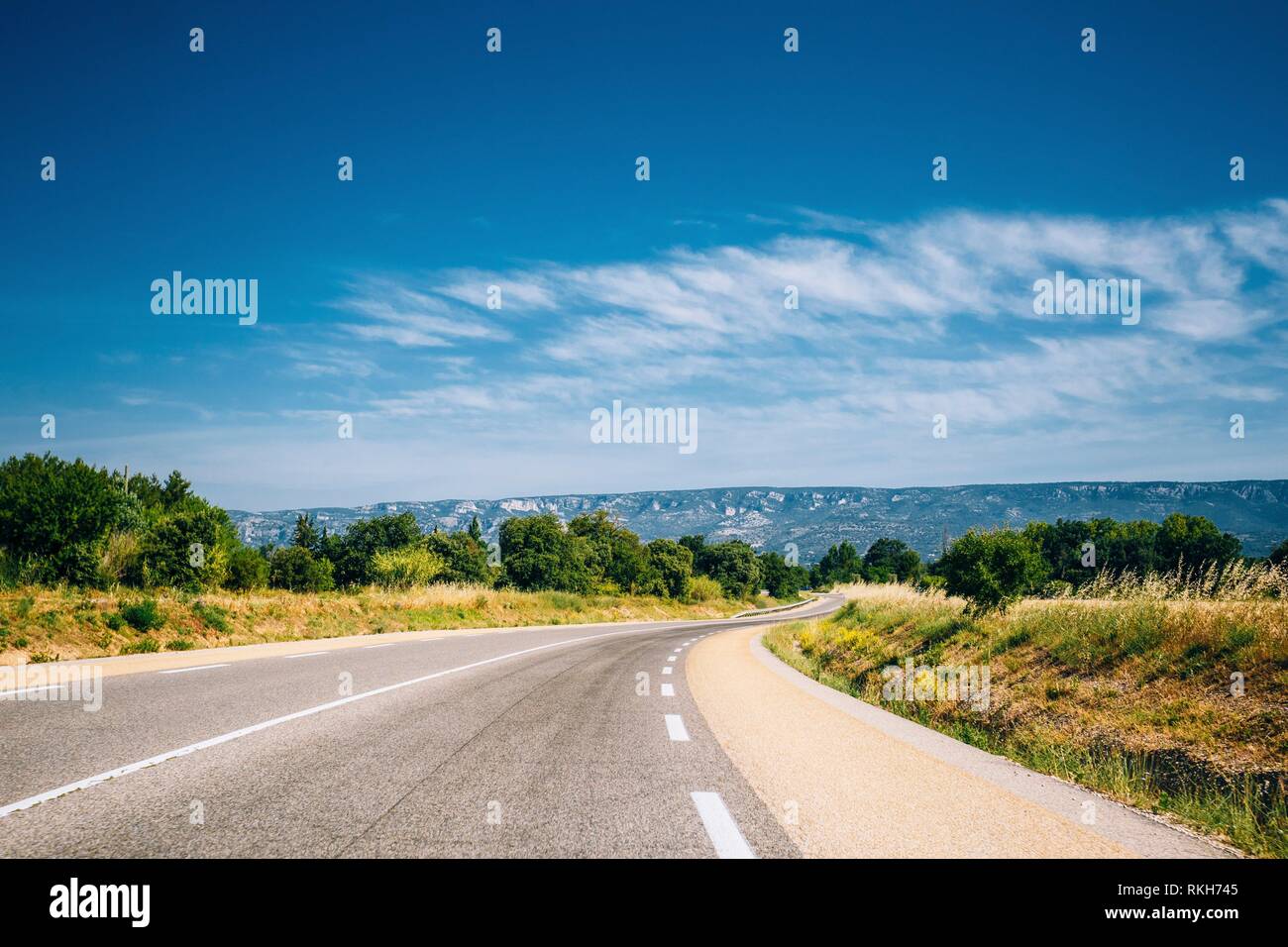 Empty freeway france hi-res stock photography and images - Alamy