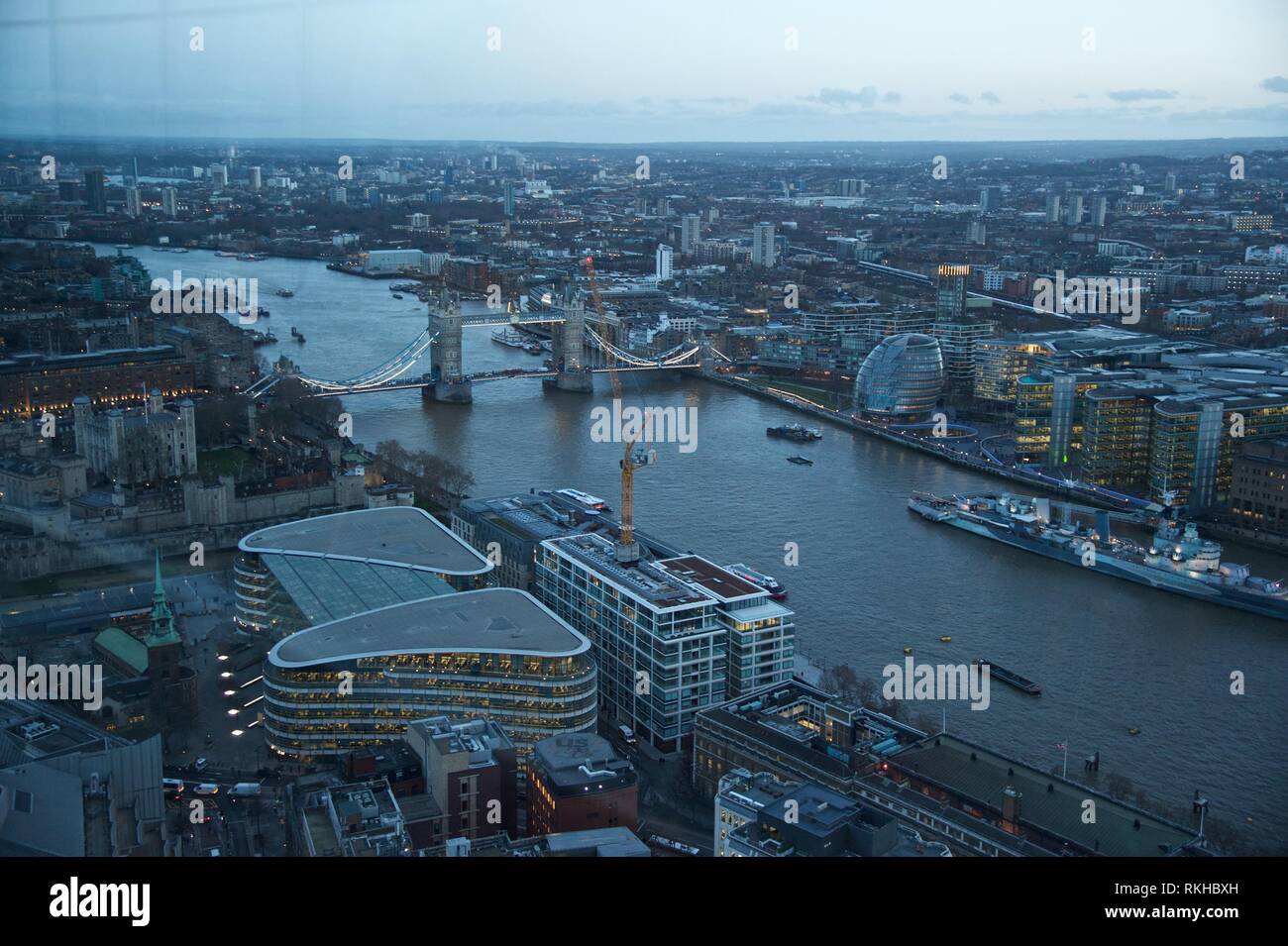 Spectacular views of all of London as seen from the walkie talkie ...