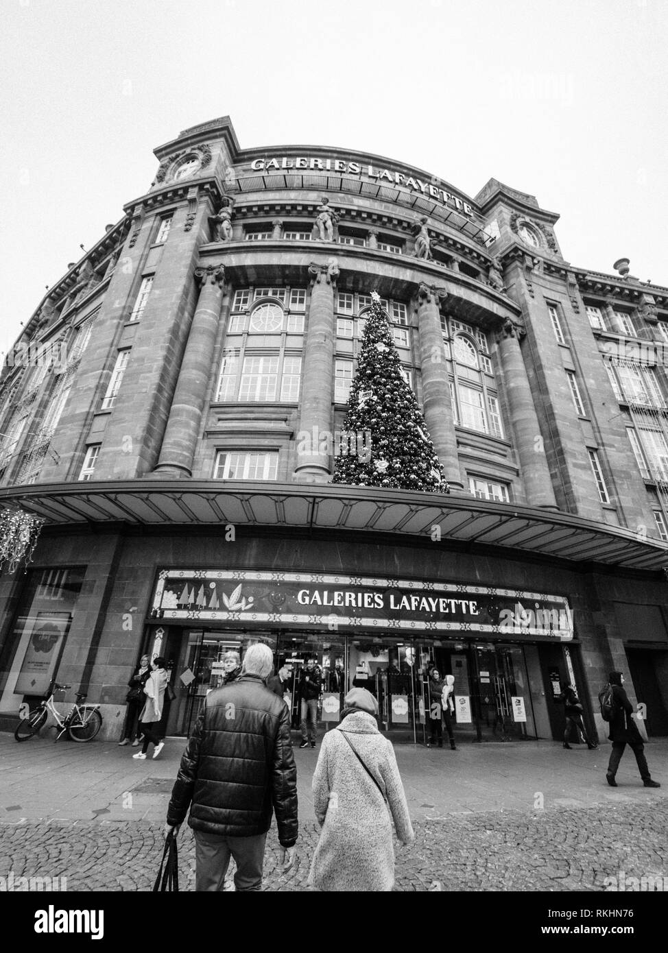 Galeries Black and White Stock Photos Images Alamy
