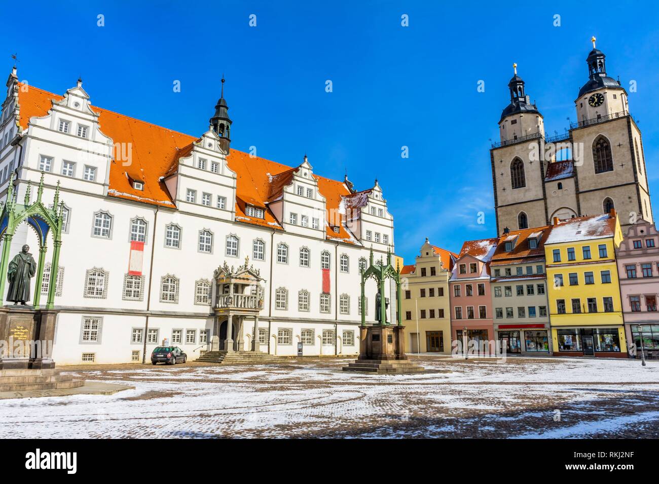 Martin Luther Statue Colorful Market Square Rathaus City Church