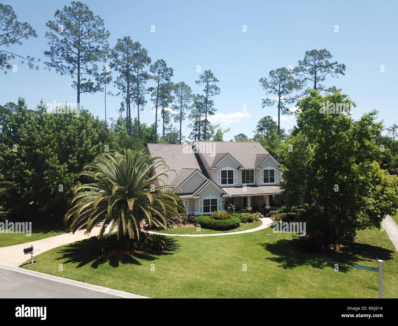 Ranch Style Home Exterior Modern Architectural Real Estate View ...