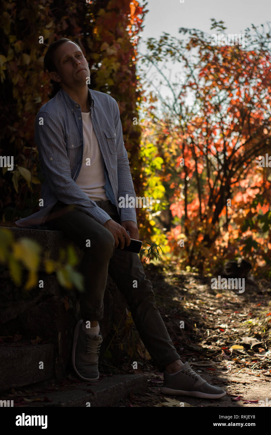 Man in smart casual clothes hi-res stock photography and images - Alamy
