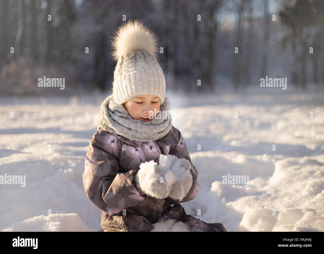 Cold weather breath woman hires stock photography and images Alamy