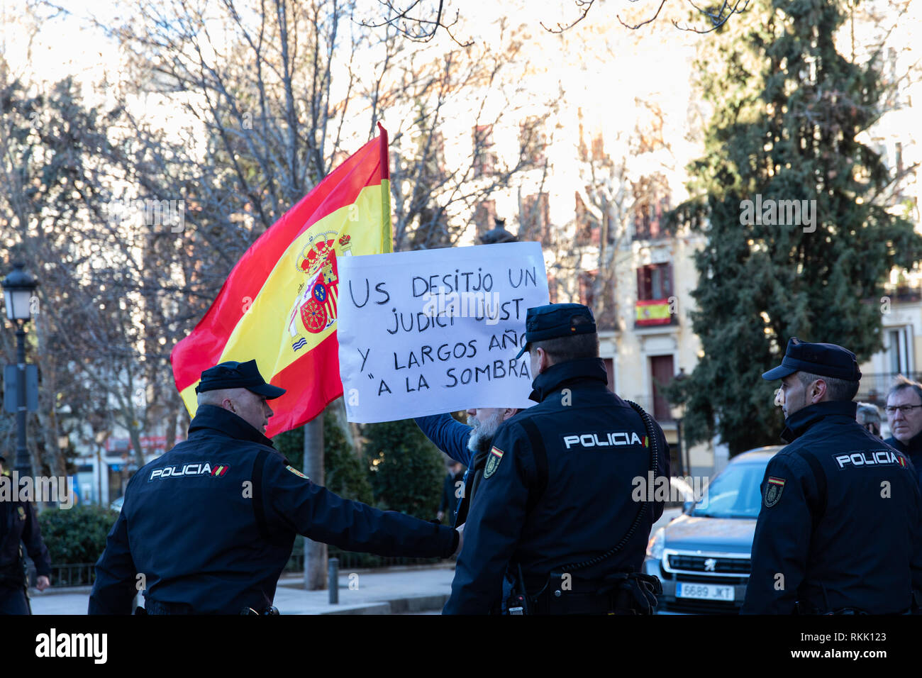 Madrid, Spain. 12th Feb, 2019. Protests in the vicinity of the Supreme Court. The Criminal Chamber of the Supreme Court begins this Tuesday, February 12, judging 12 independence leaders by the so-called 'procés' in Catalonia. Credit: Jesús Hellin/Alamy Live News Stock Photo