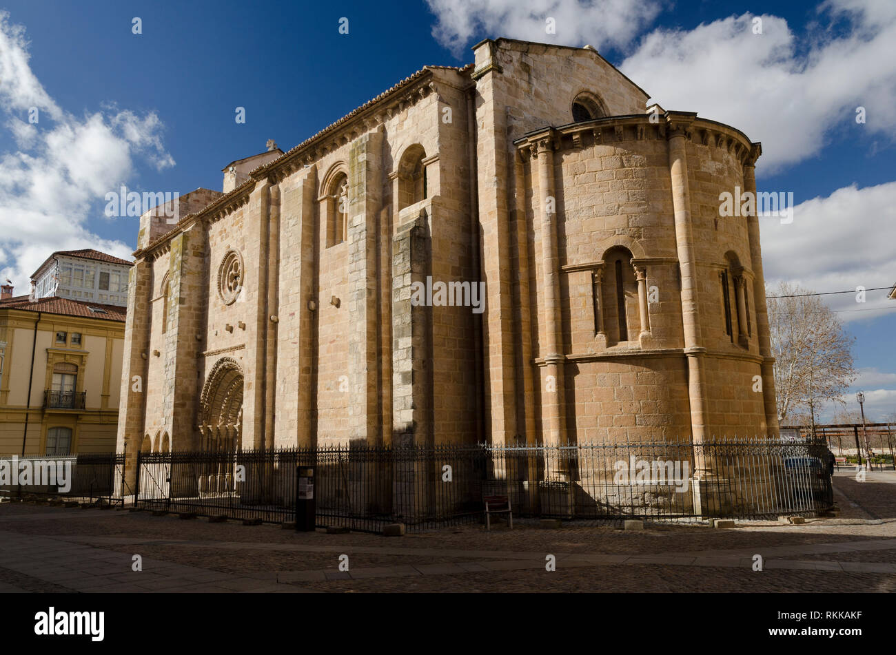 Iglesia de Santa María Magdalena en Zamora, St Maria Magdalena church in the city of Zamora Stock Photo